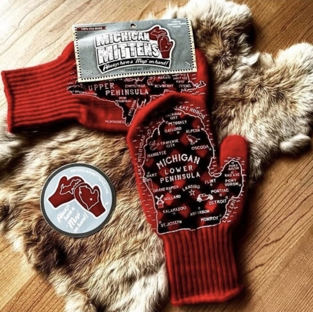 Michigan Mittens NWT